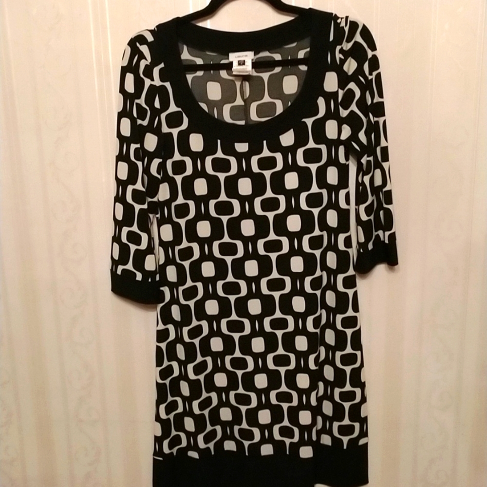 🌺Beautiful Laura black and white dress sz s silky and so comfortable